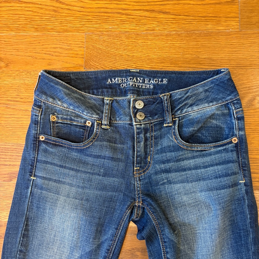 American Eagle Outfitters Artist Super Strech Dark Blue Jeans